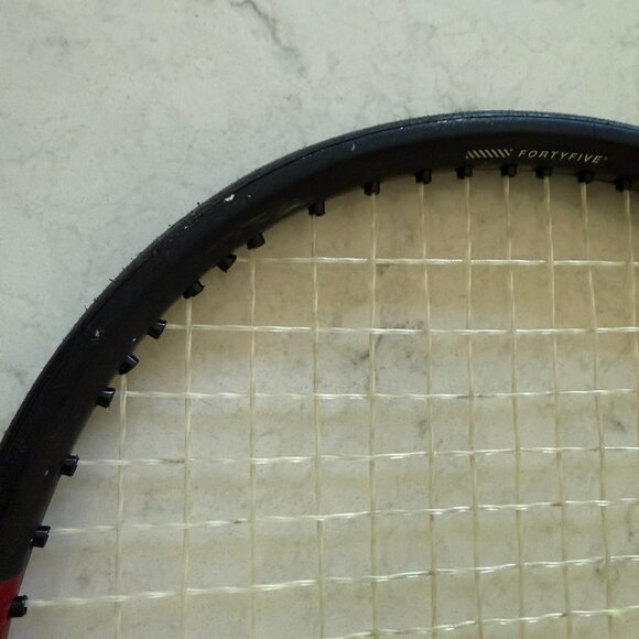 WILSON CLASH 108 V2 Grip 4 1/8 NEWLY STRUNG AND NEW GRIP EXCELLENT CONDITION - Picture 15 of 16